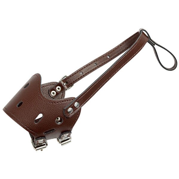 Açaime de couro castanho com correias ajustáveis
