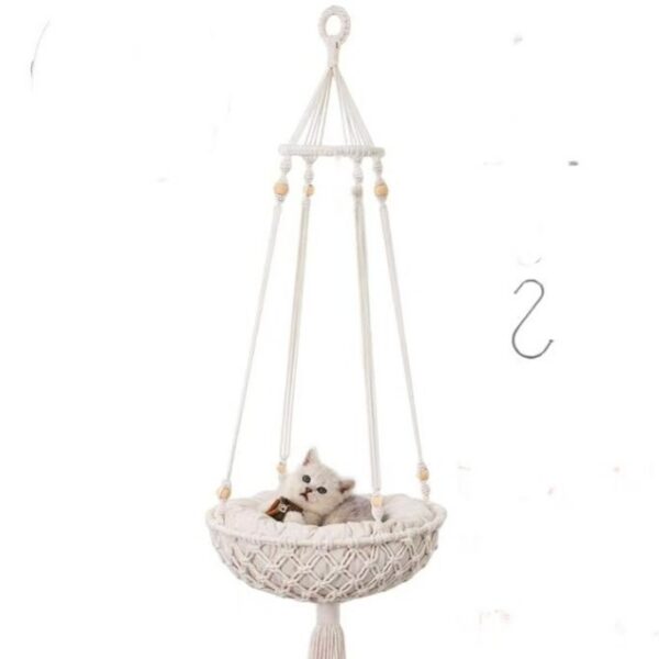 Cama suspensa em macramé com gatinho e argola de pendurar