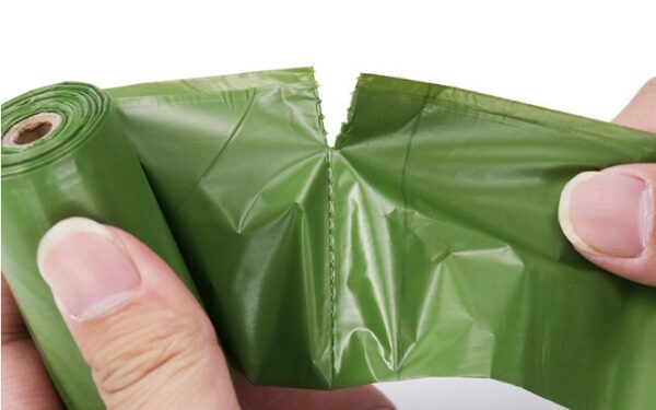 Picotado entre sacos verdes para separação fácil